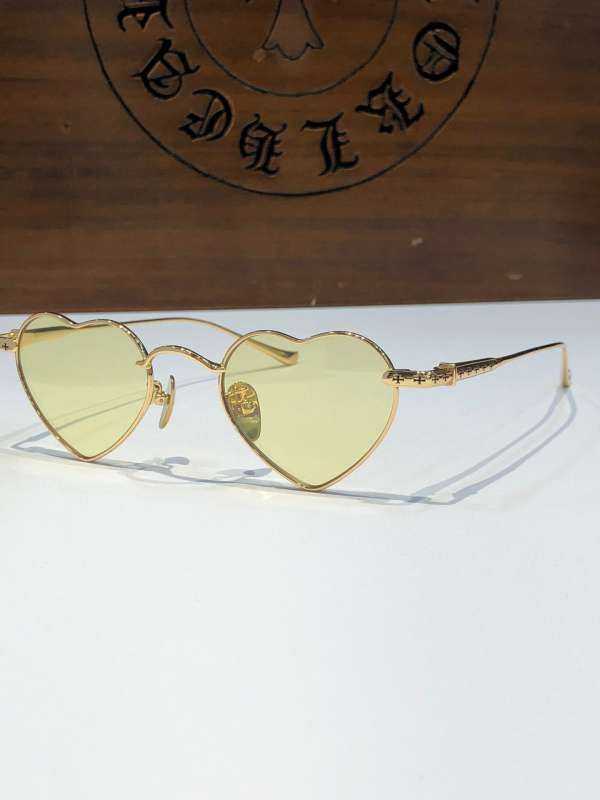 Picture of Chrome Hearts Sunglasses _SKUfw52079951fw